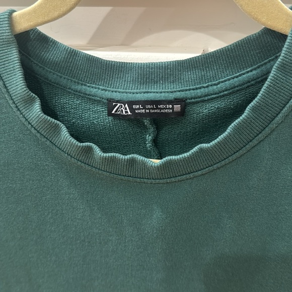 Zara women’s thin banded sweatshirt/EUC /size L- loose banded sleeves & bottom - Picture 2 of 7